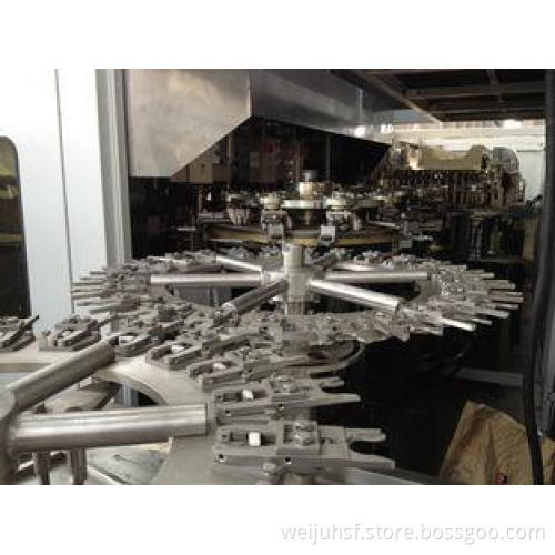 Rotary PET Bottle Carbonated Beverage Filling Machine , 210
